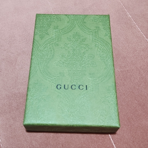 Gucci Card Case with Gucci Script, Pale Green - Picture 6 of 6
